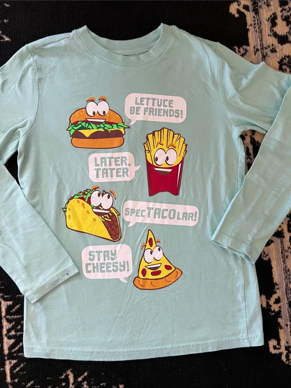 Boys 4 piece long sleeve knit tee Cat & Jack bundle size 8/10